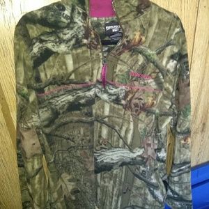 Mossy oak pullover